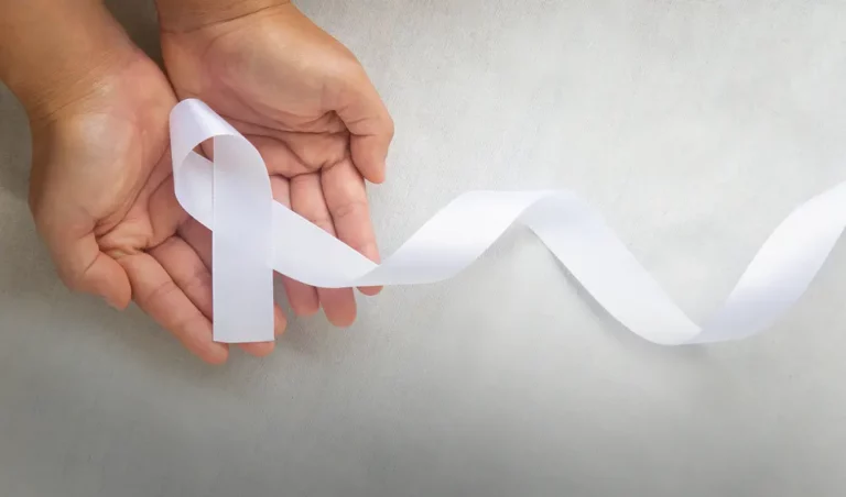 World Lung Cancer Day: Signs, Symptoms and Prevention of Lung Cancer