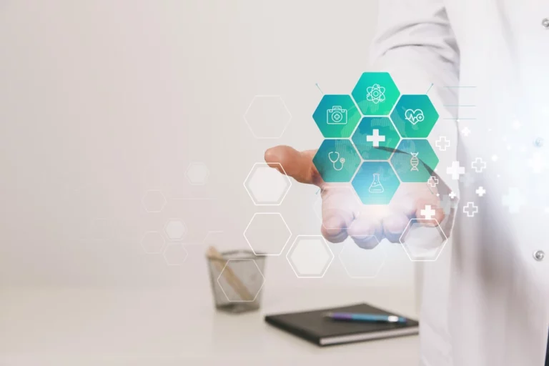 Why To Invest in Customised Healthcare Plans for Employees?